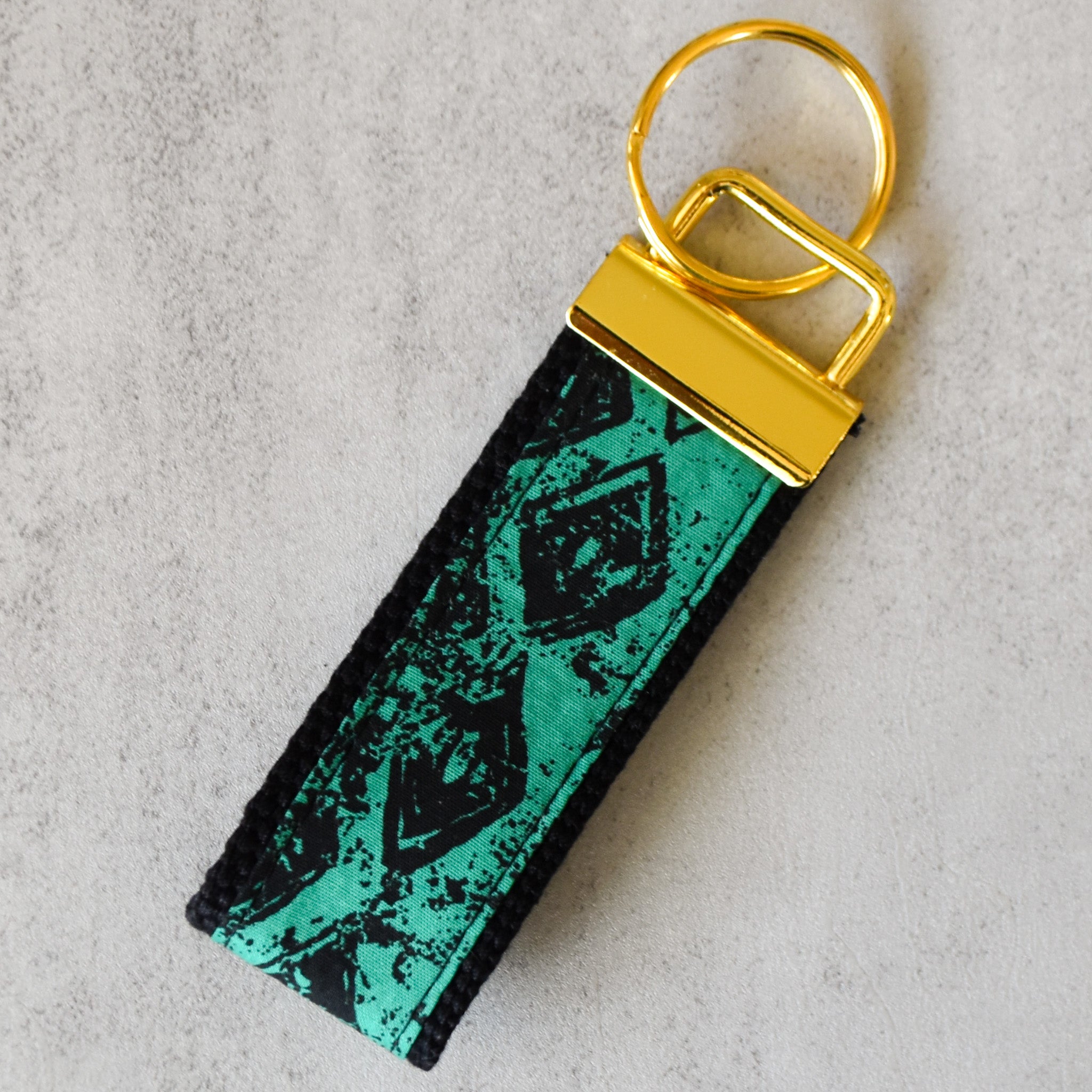 Pre-Game Key Fob – Bright Green Hawaiian Tribal Print, Stylish & Fun ...