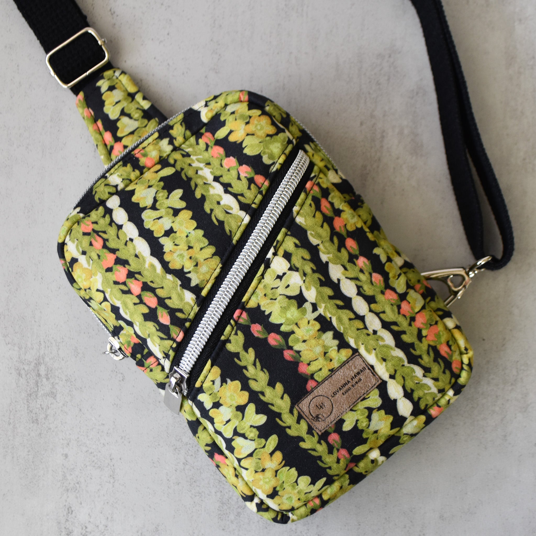 Pretty Pakalana Mini Sling Bag
