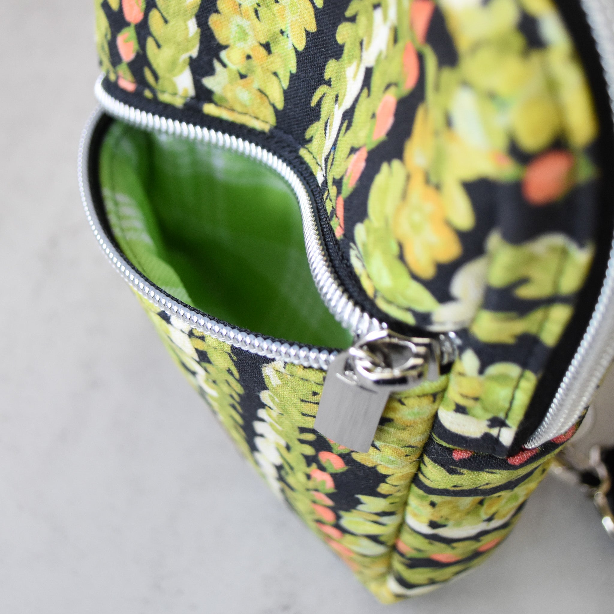 Pretty Pakalana Mini Sling Bag