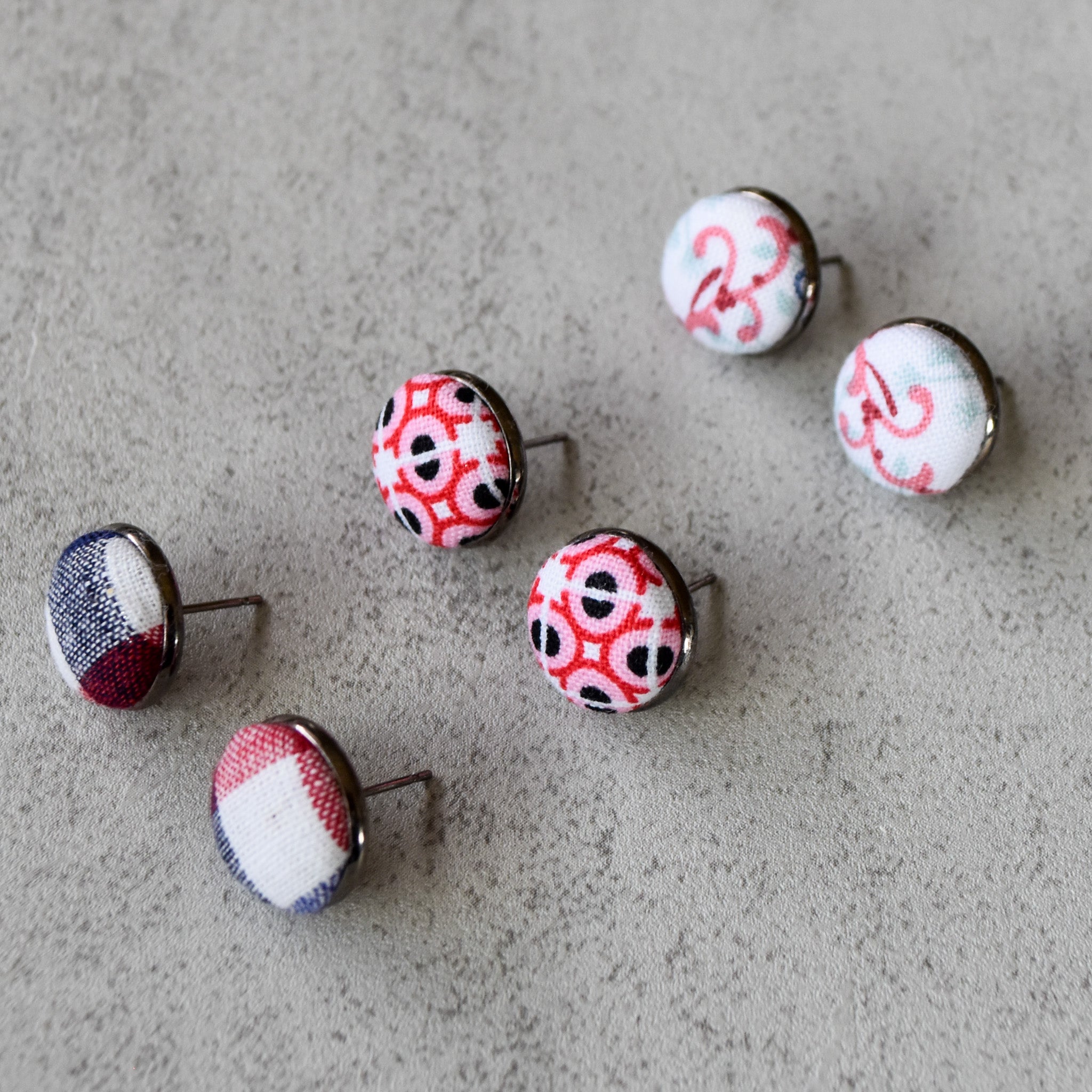 Plaid Royale Stud Set