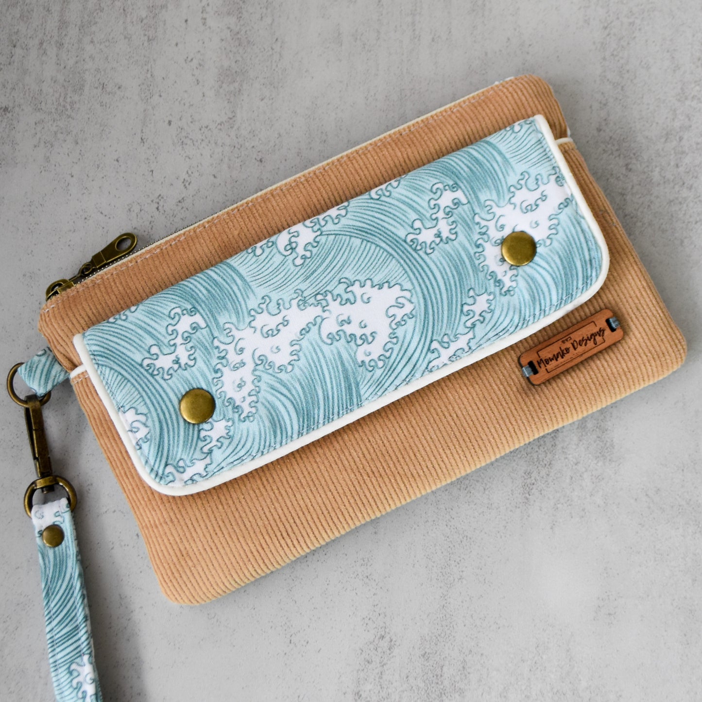 Making Waves Kealia Clutch Wallet