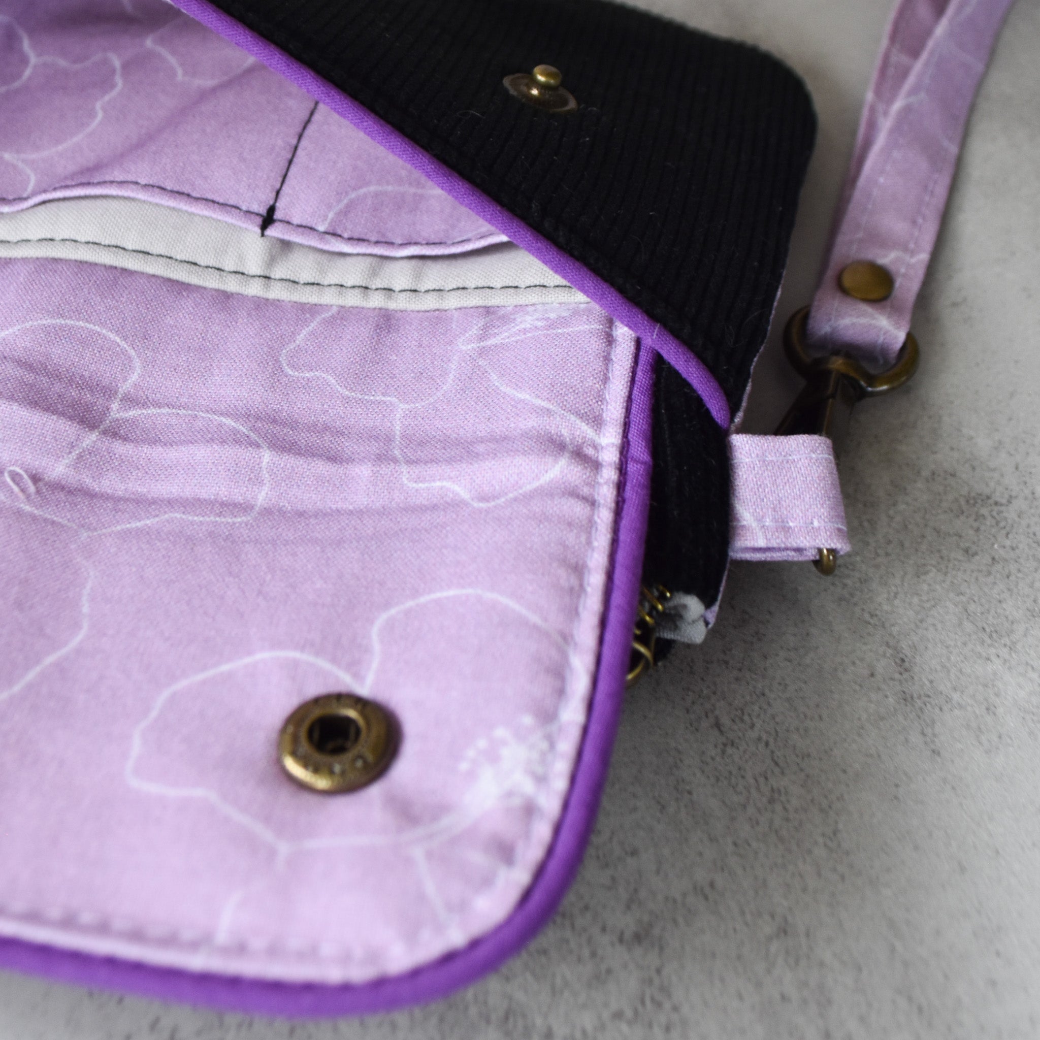 Hibiscus Violet Kealia Clutch Wallet