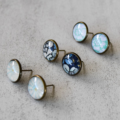 Blue Salt Stud Set