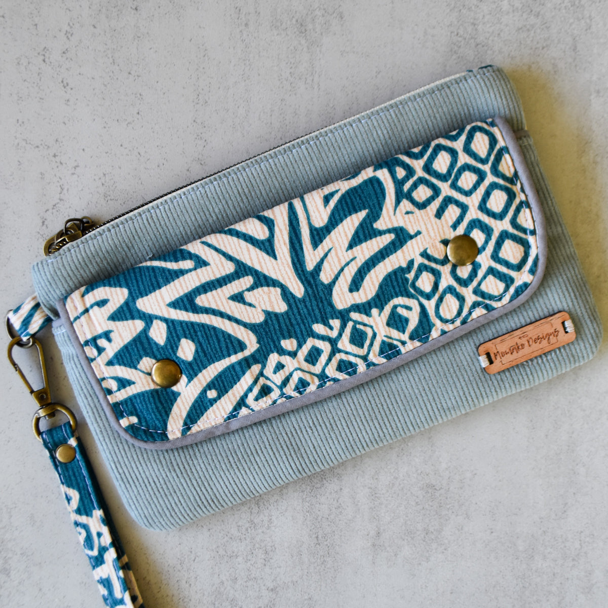 Pineapple Sketch Kealia Clutch Wallet