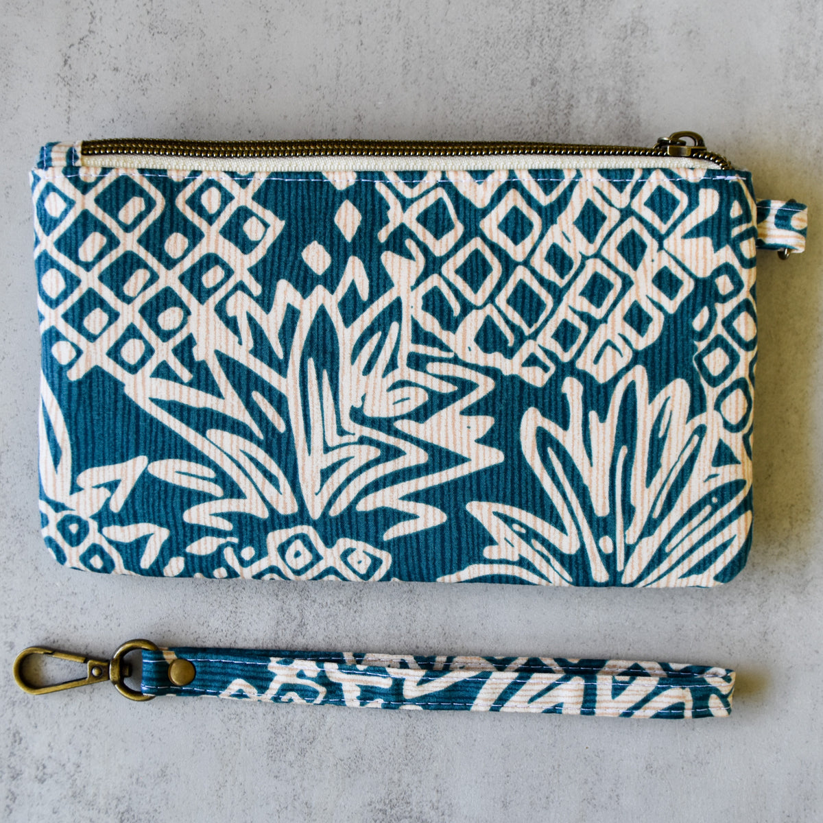 Pineapple Sketch Kealia Clutch Wallet
