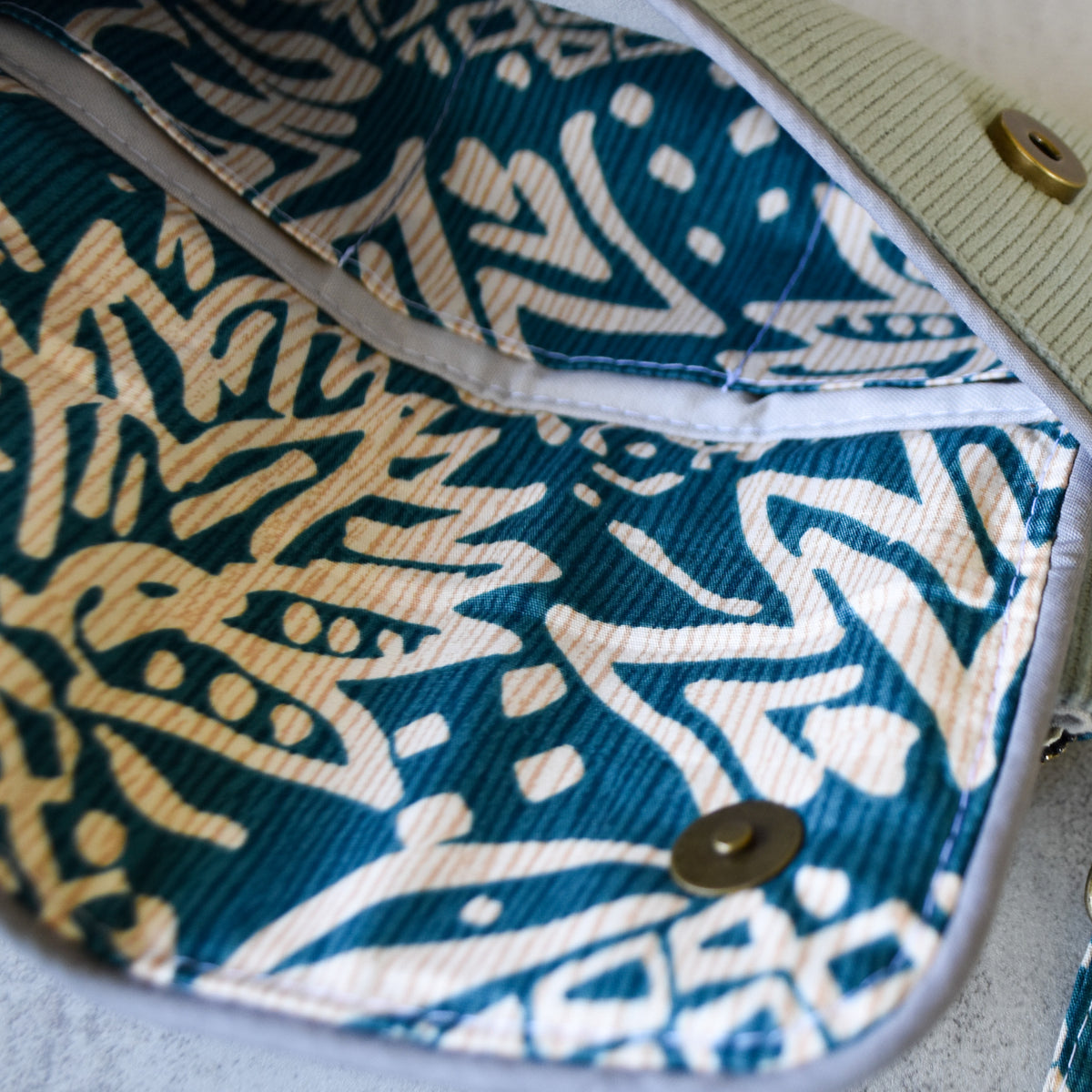Pineapple Sketch Kealia Clutch Wallet