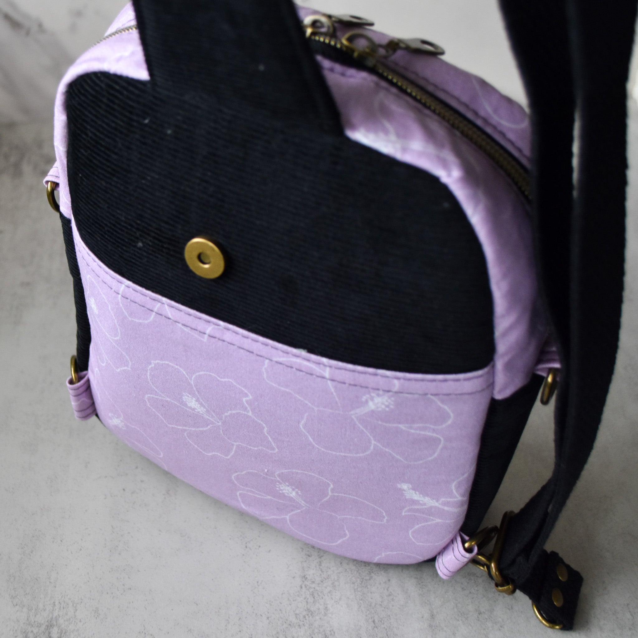 Hibiscus Violet Pihea Sling Bag