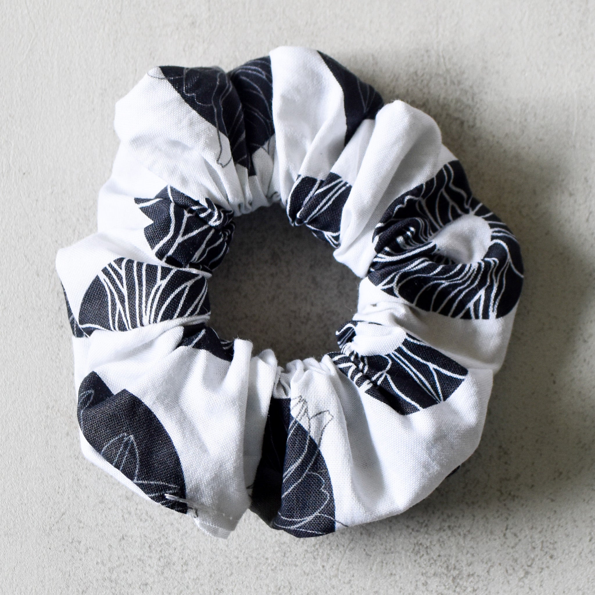 Daisy Chain Scrunchies