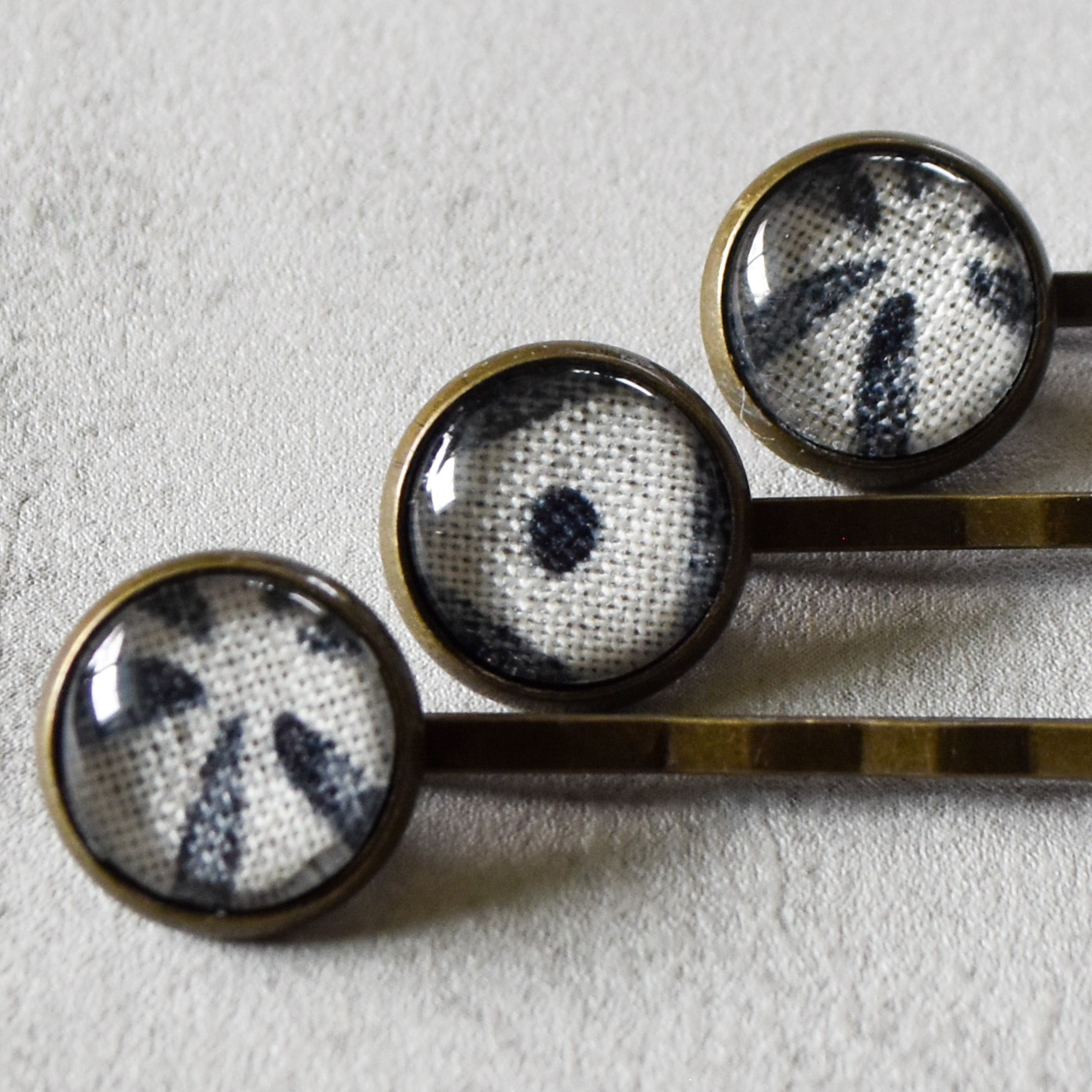 Geo Triangles Bobby Pins