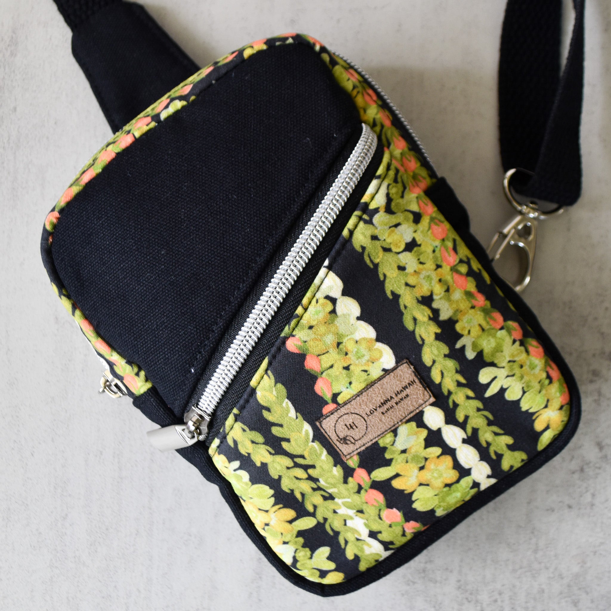 Pretty Pakalana Mini Sling Bag
