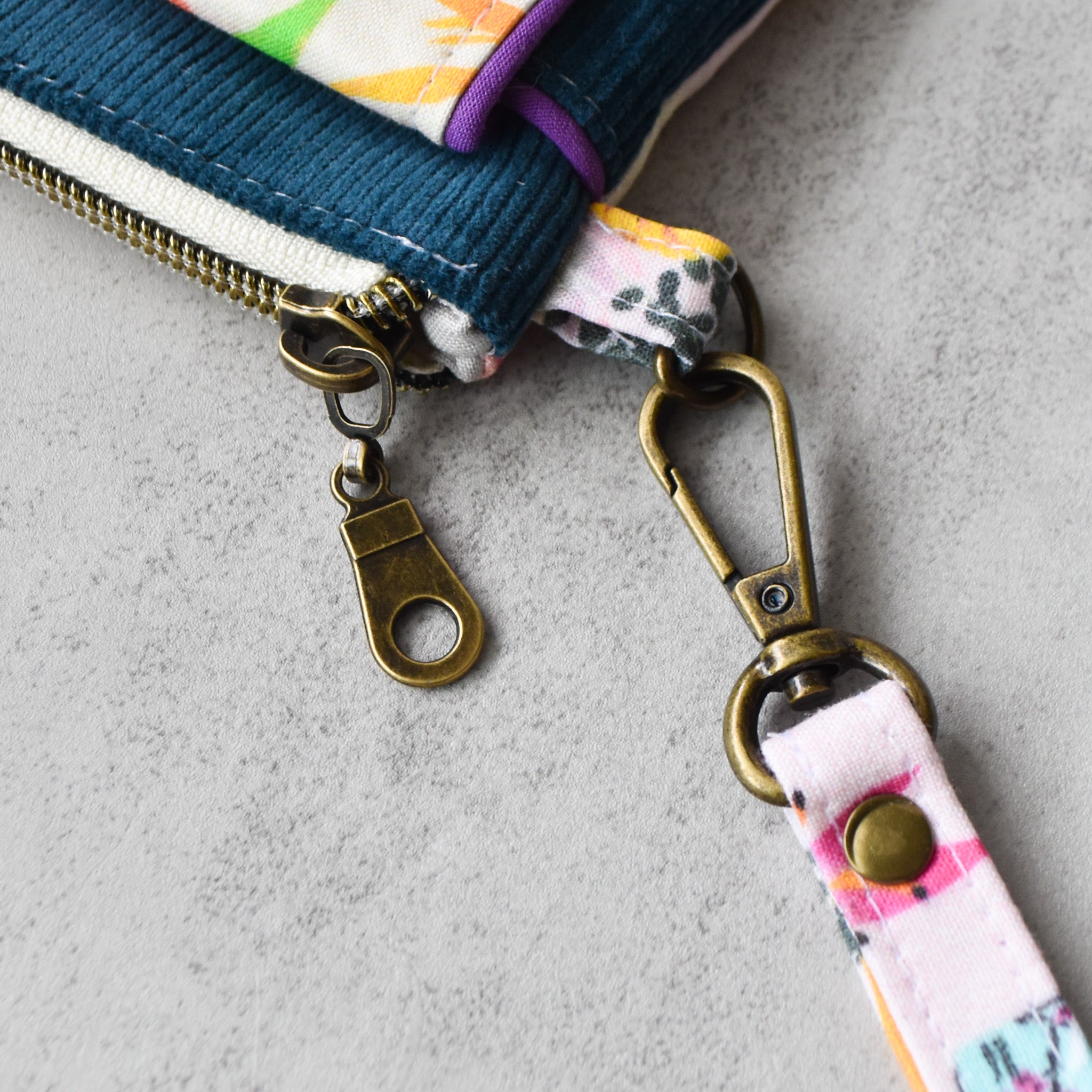 Sweet Nostalgia Kealia Clutch Wallet