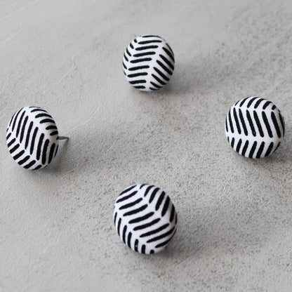 Trend Tracks Push Pins