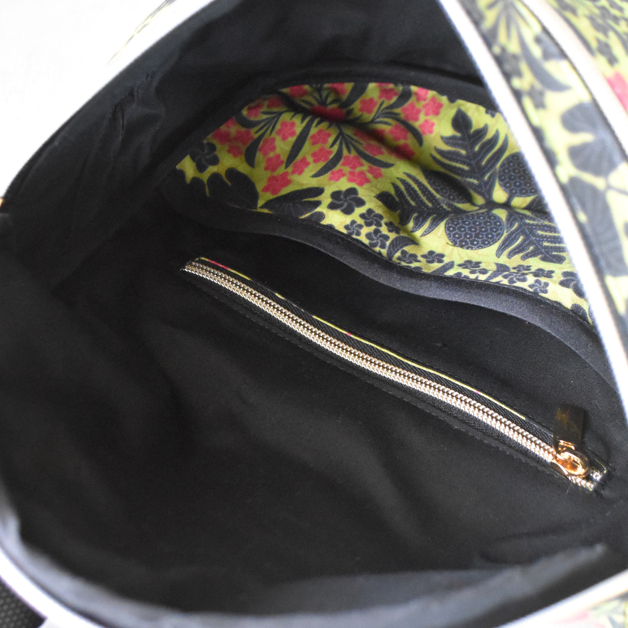 Poison Ivy Tsuki Crossbody