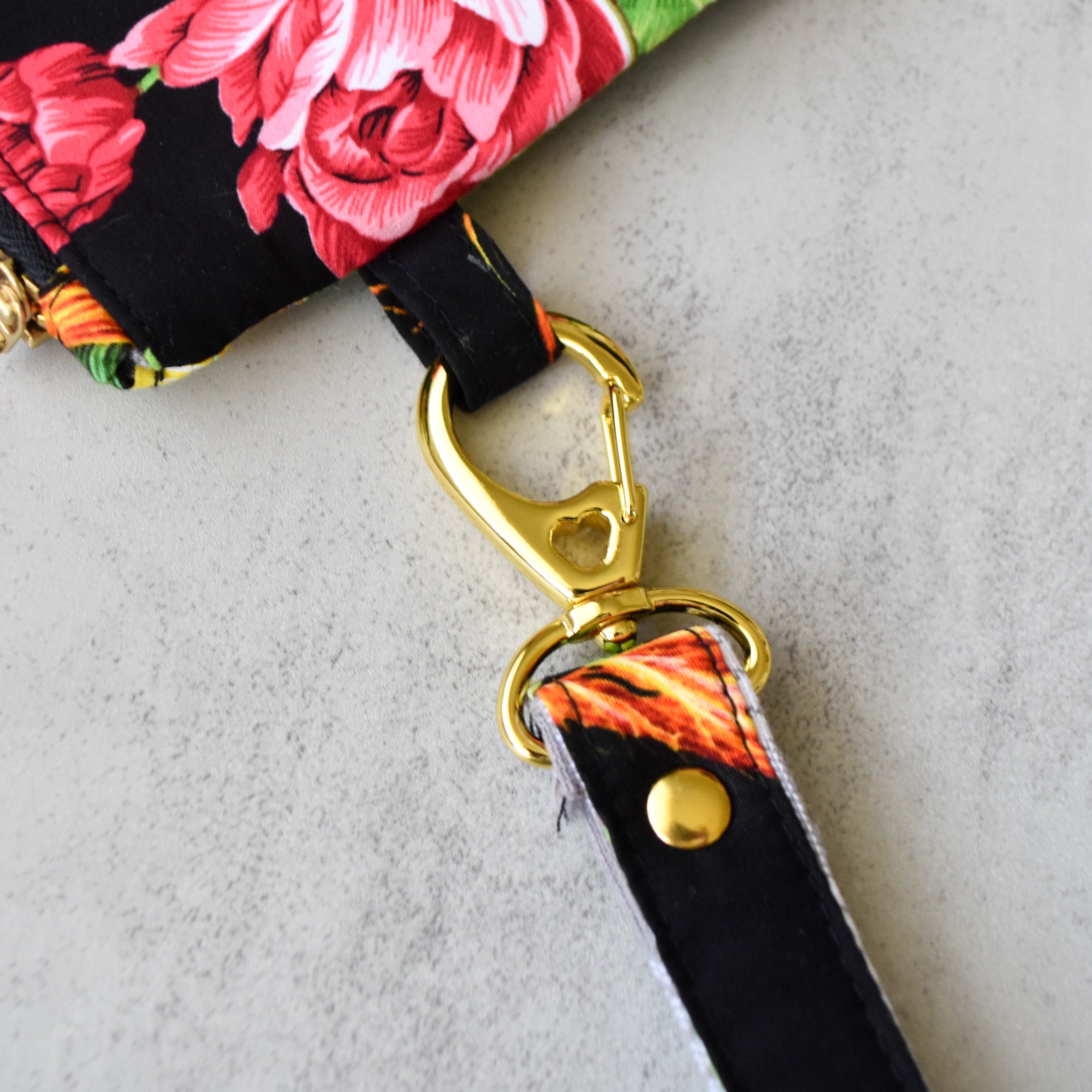 Climbing Puas Regular Wristlet