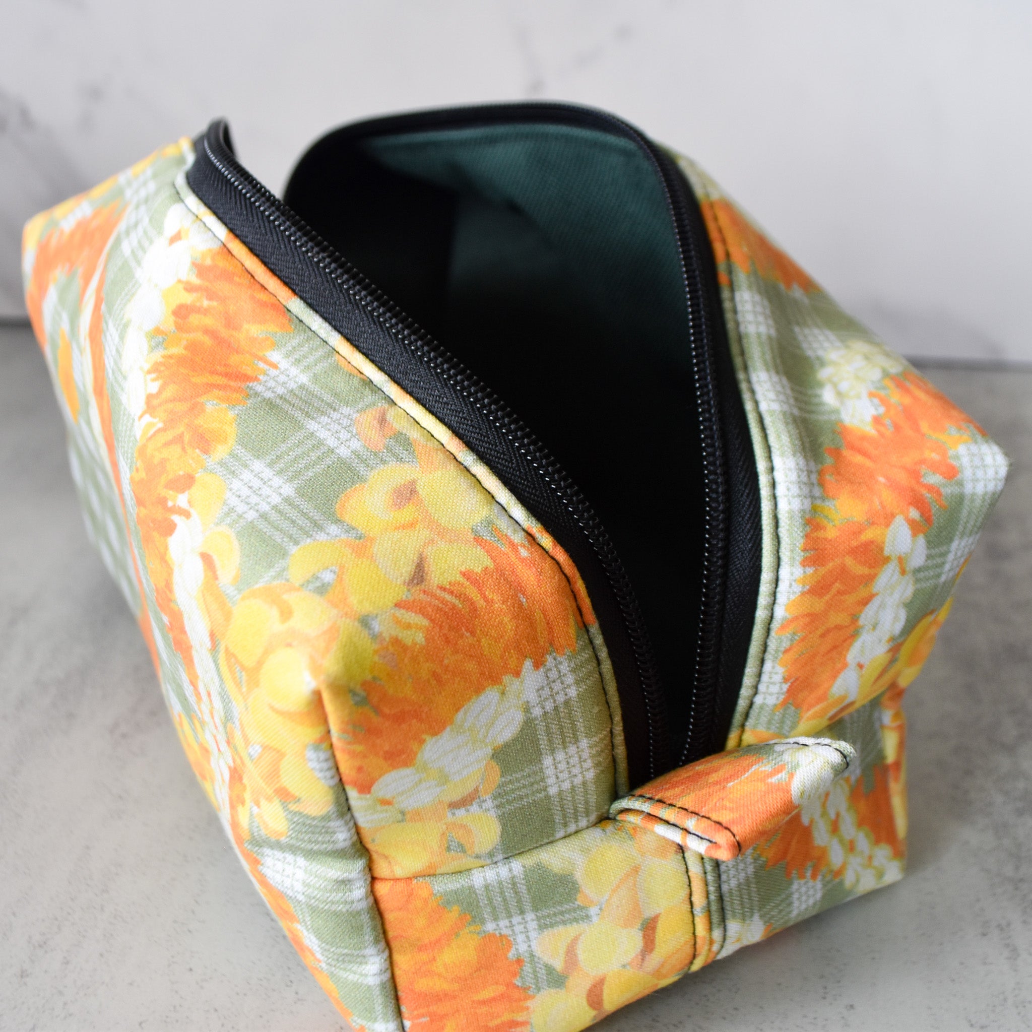 Ka Lei Waterproof Pahu Bag