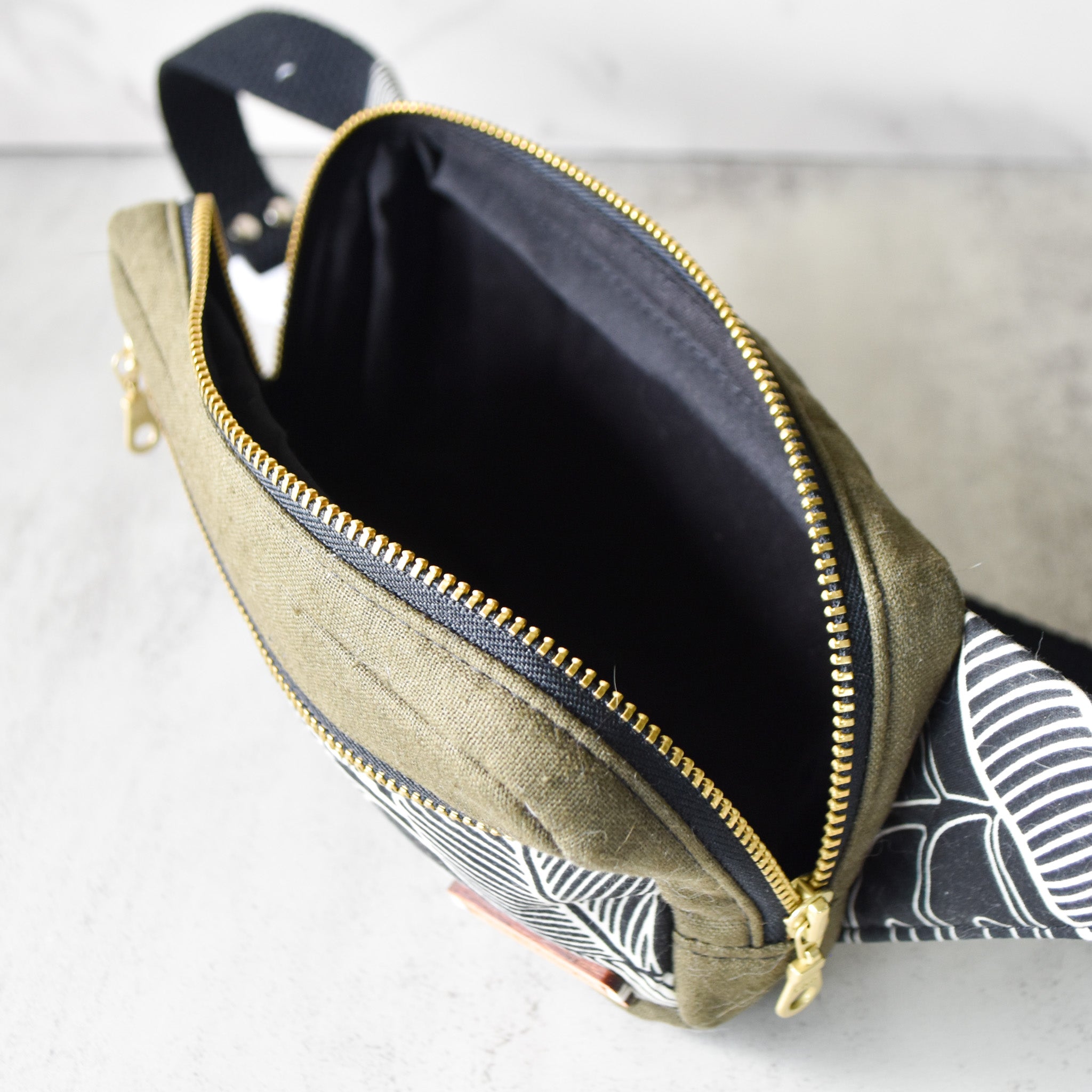 Tropic In Ink Kukui Fanny Pack
