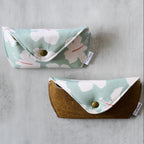 Blanc Hibiscus Glasses Case