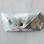 Blanc Hibiscus Glasses Case