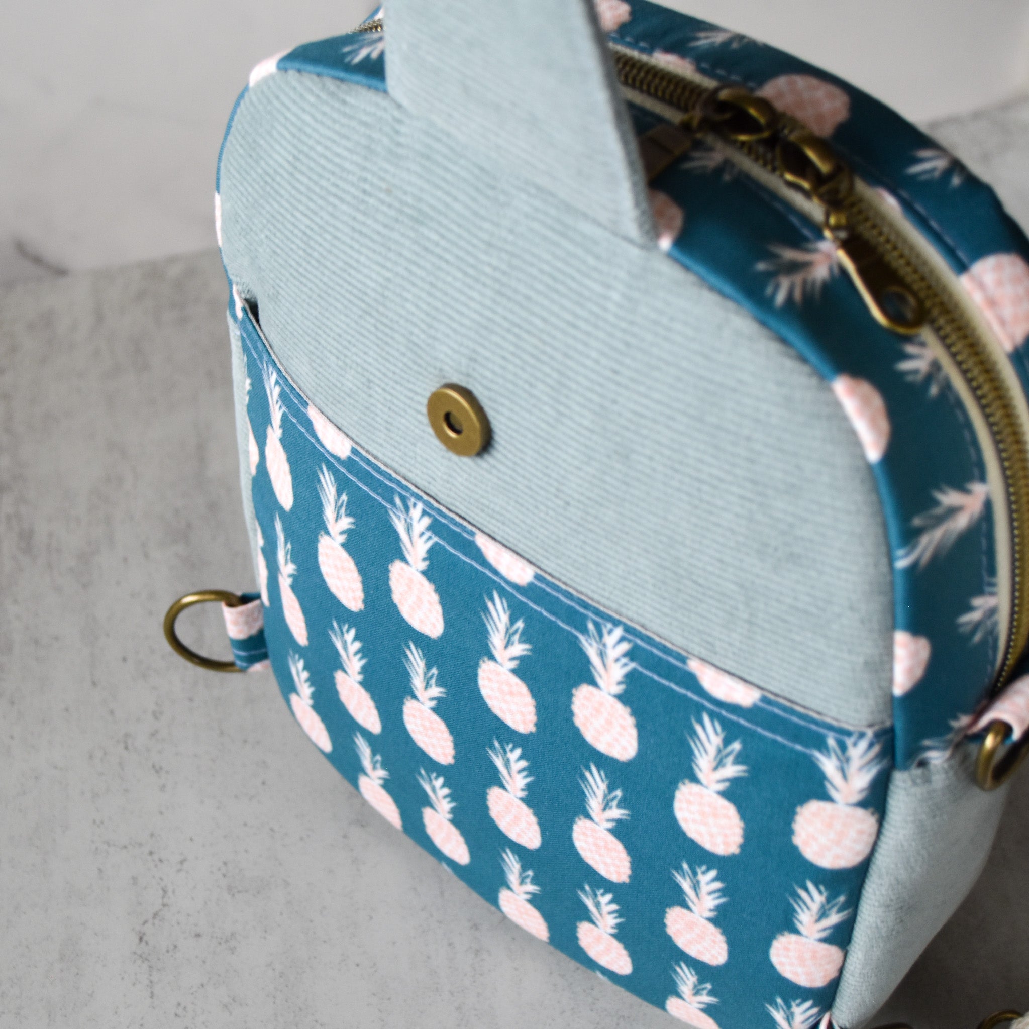 Sugarloaf Pihea Sling Bag