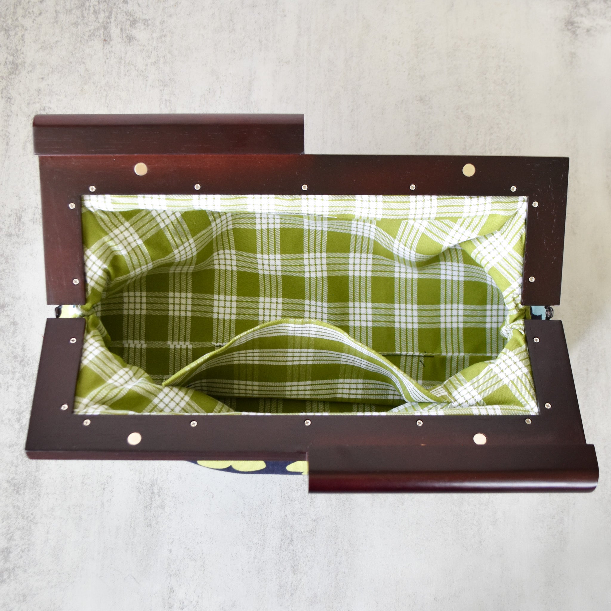 Keep It Groovy 12" Wooden Handle Clutch