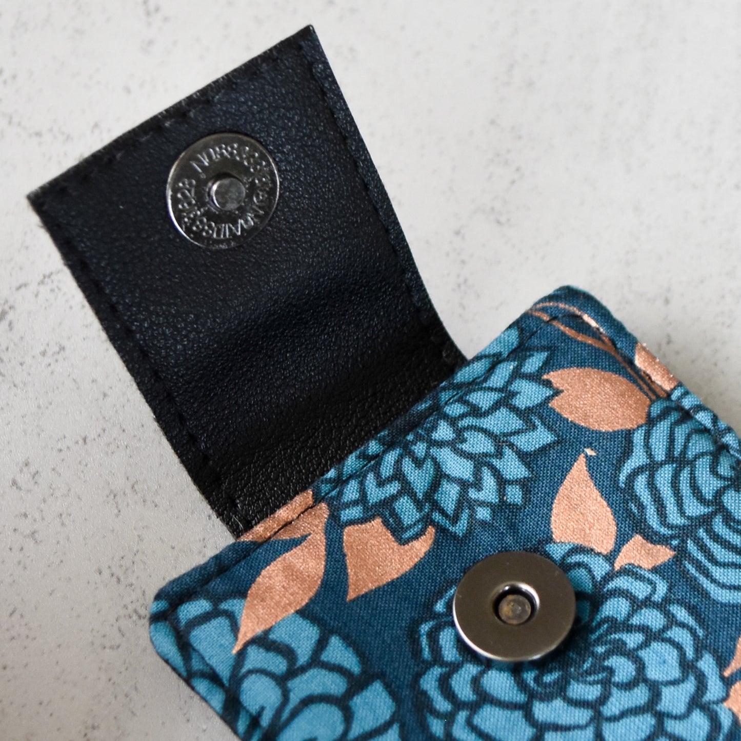 Winter Bloom Poipu Wallet