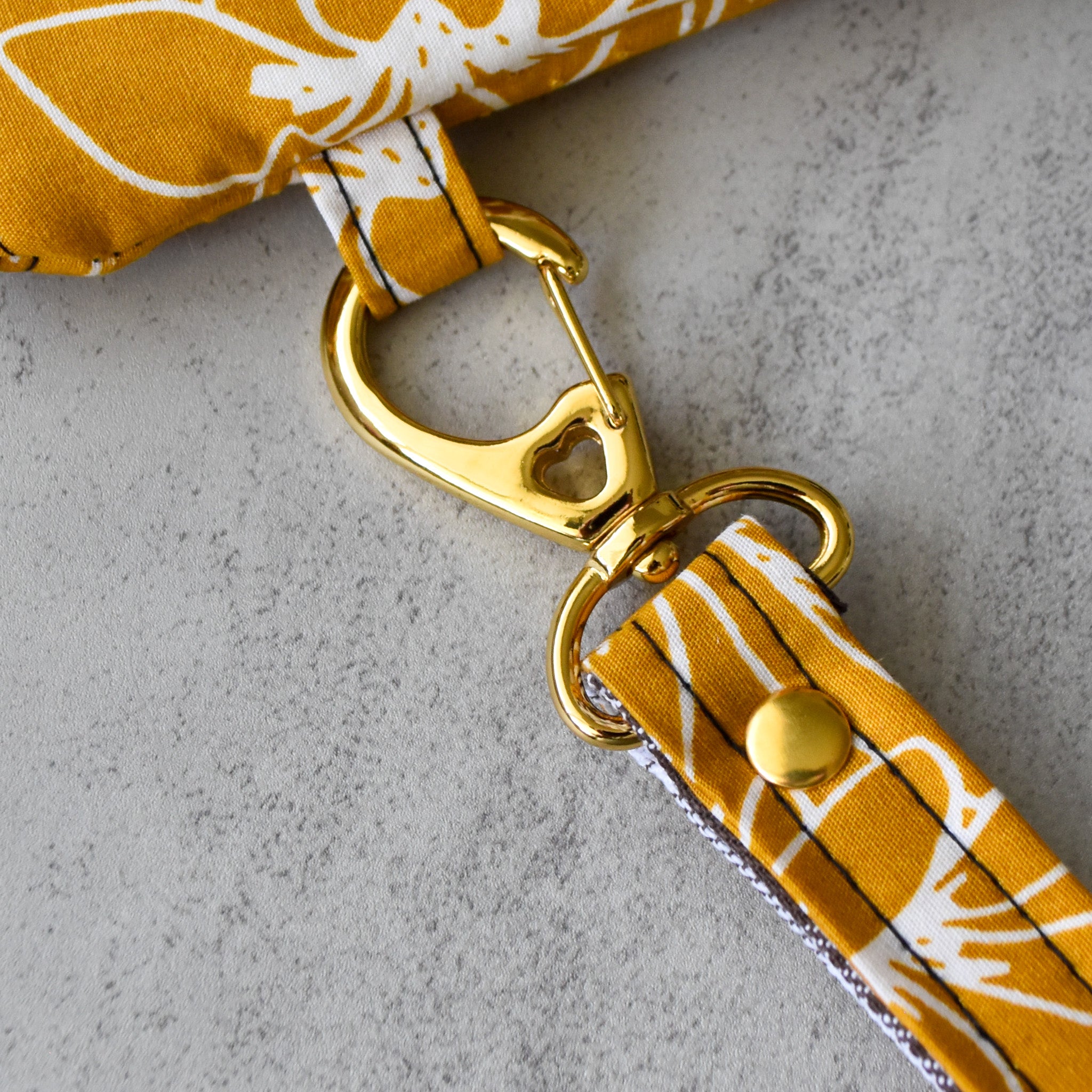 Break The Gold Regular Wristlet