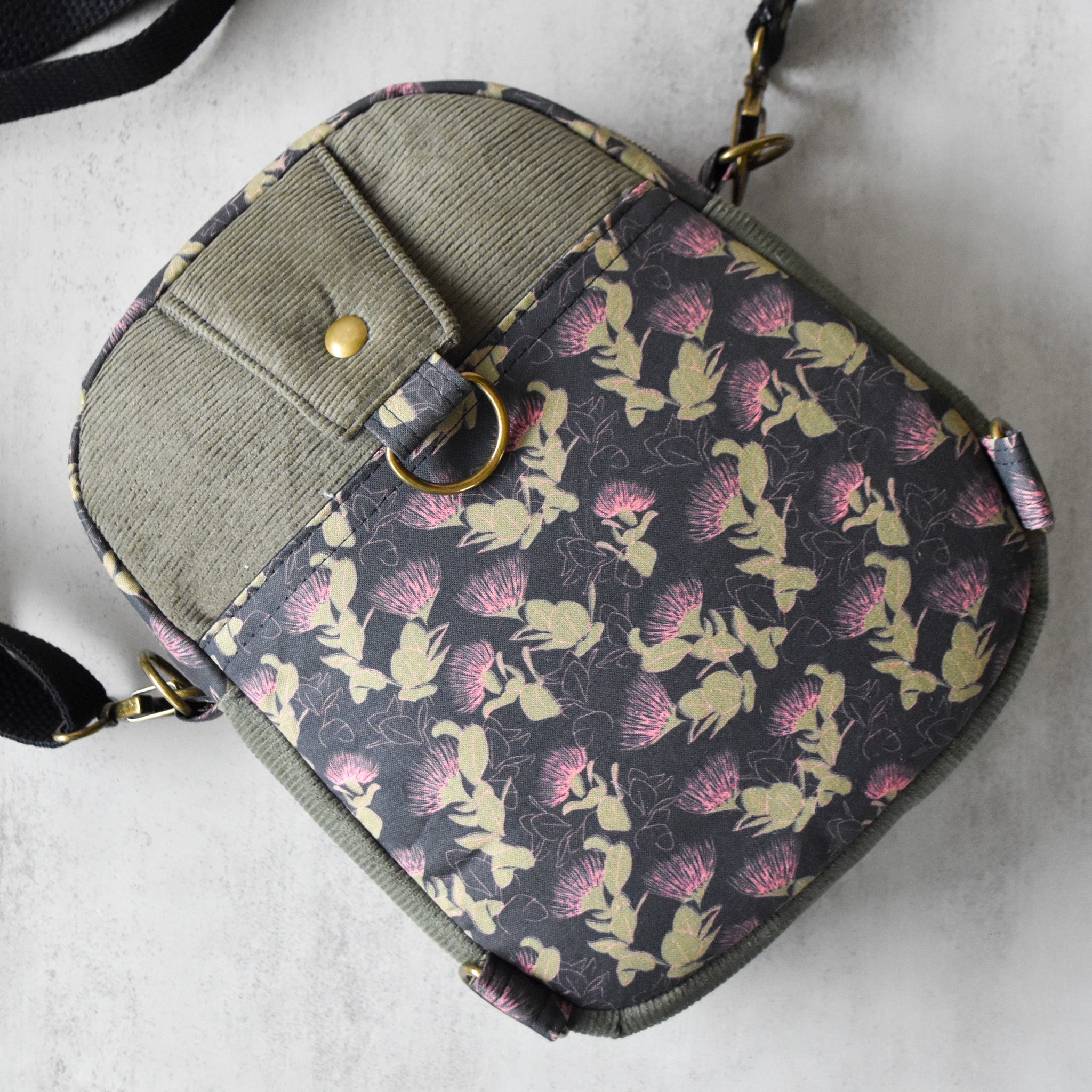 'Ohi'a Lehua Pihea Sling Bag