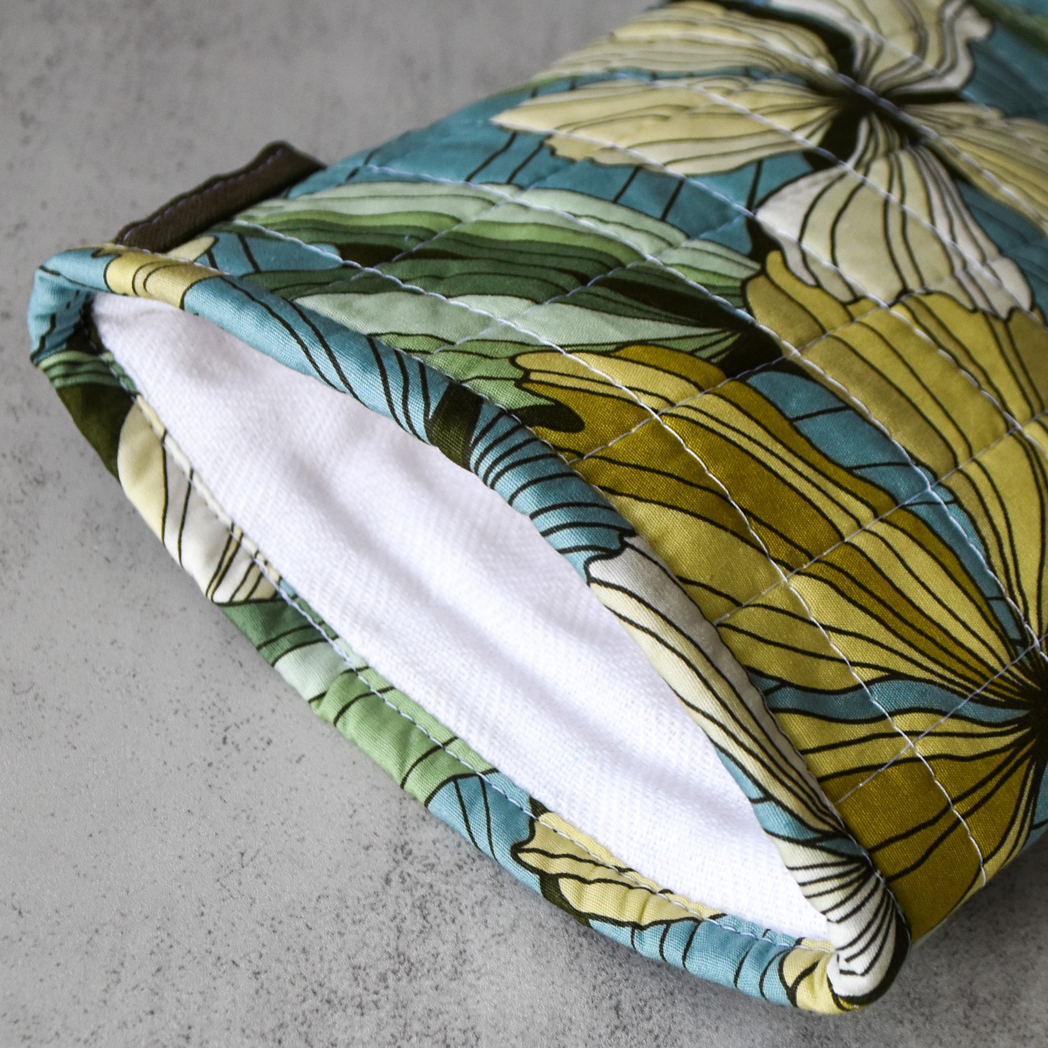 Win Me Over Oven Mitt