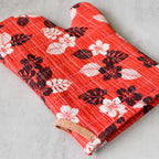 Cozy Crimson Oven Mitt