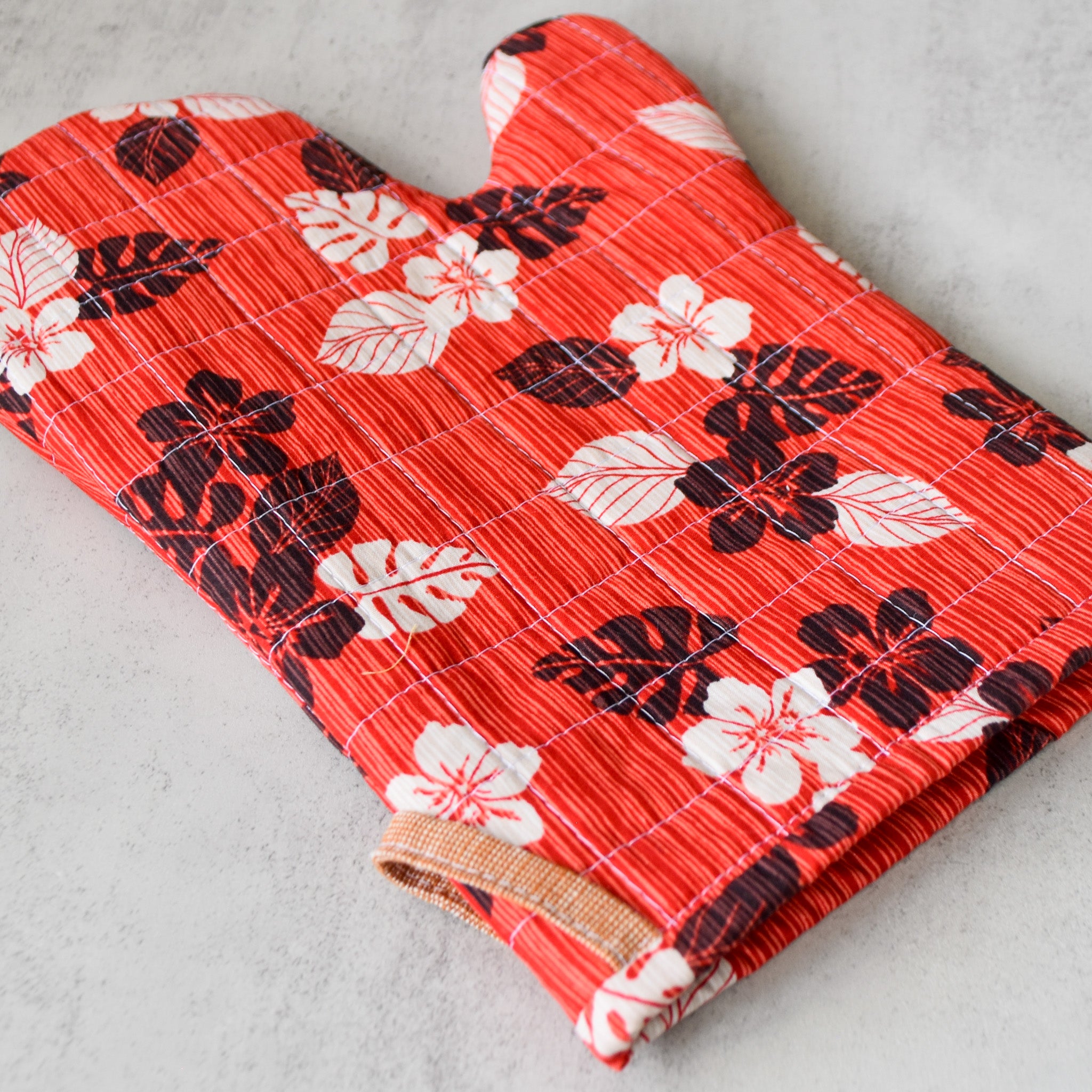 Cozy Crimson Oven Mitt