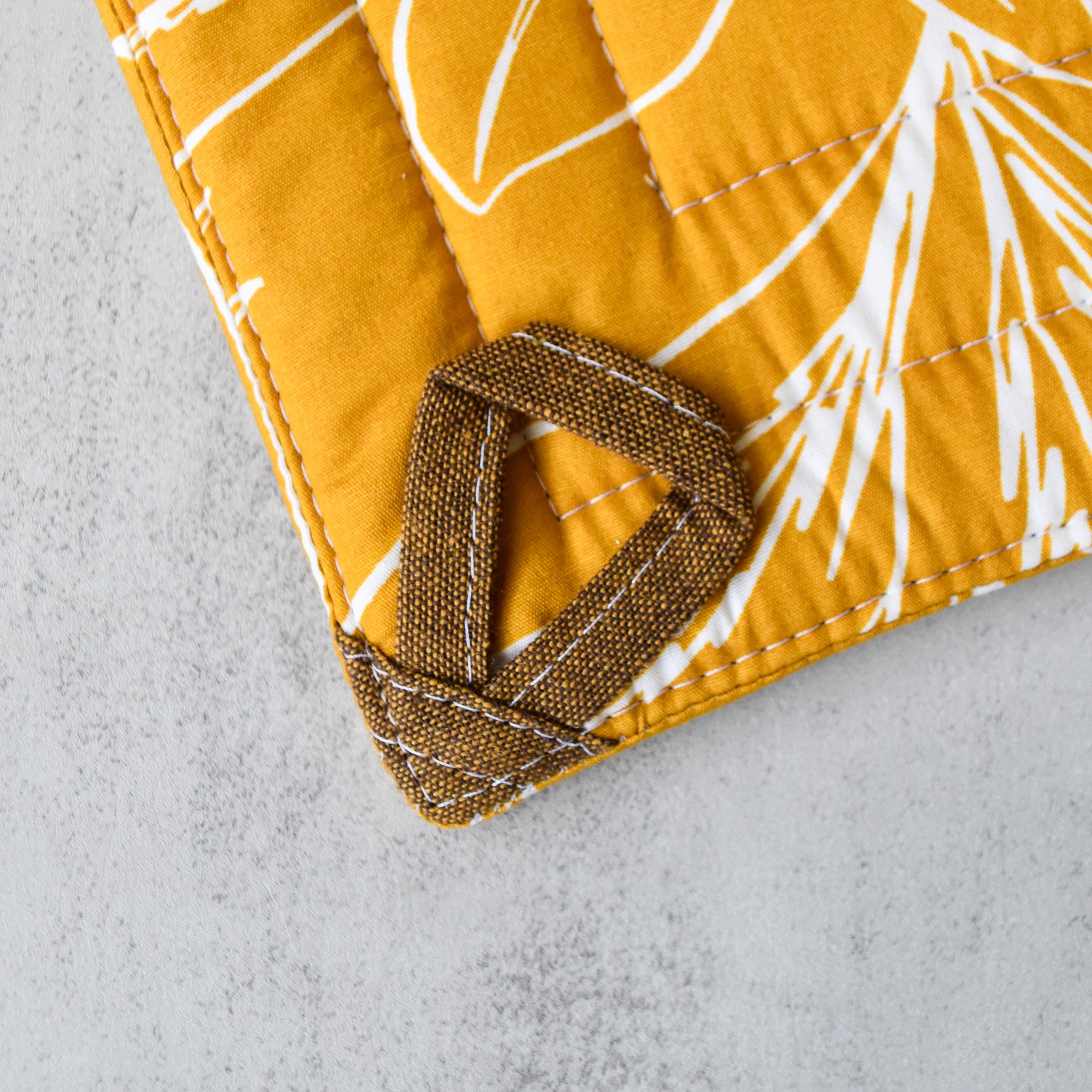 Break The Gold Potholders