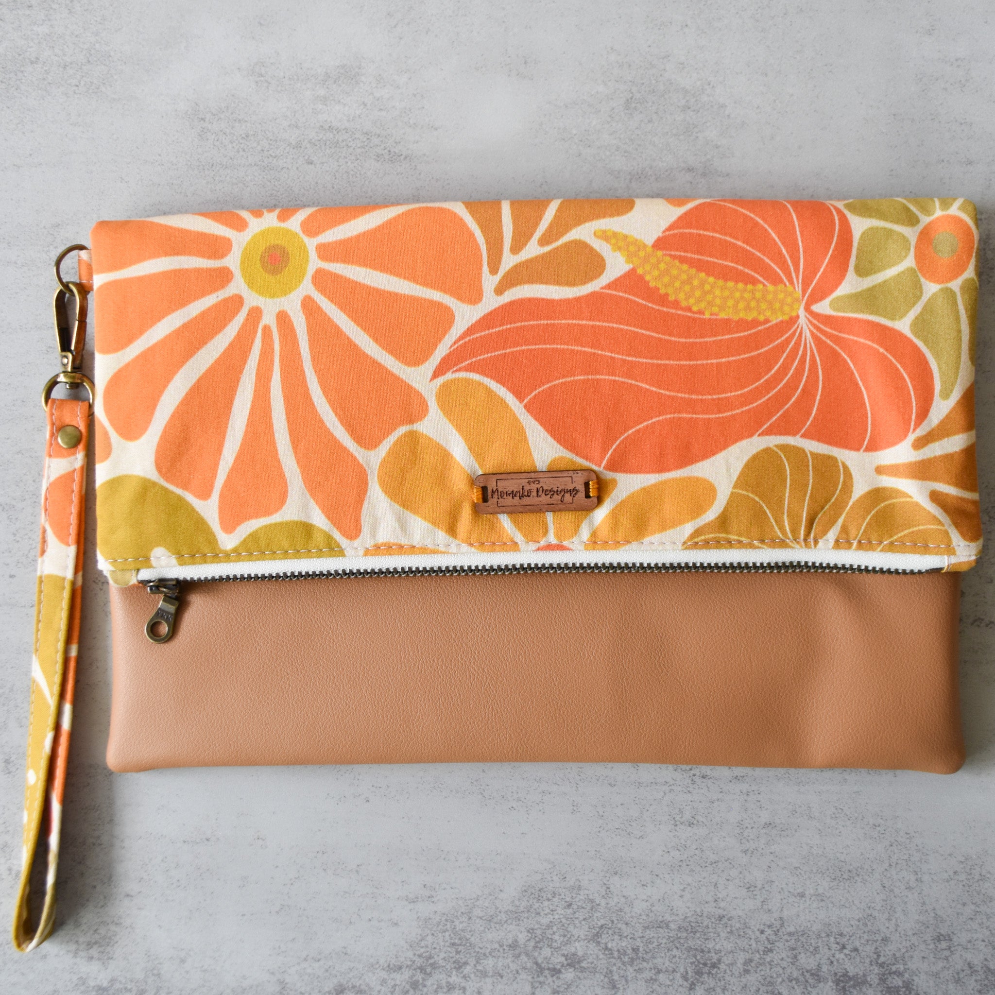 Ready, Sunset, Glow Kalalau Wristlet Bag