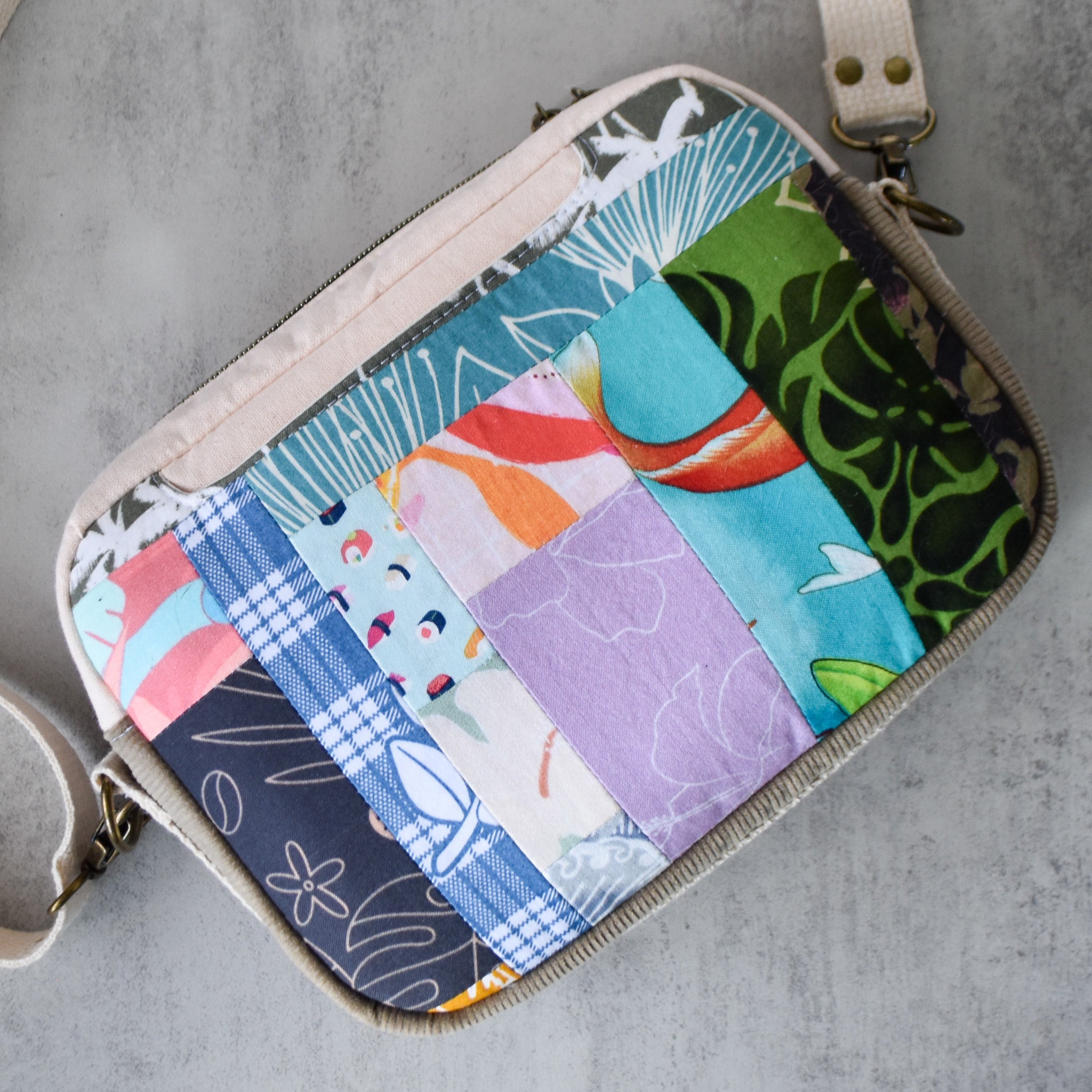 Natural & Acorn Yosegire Bag