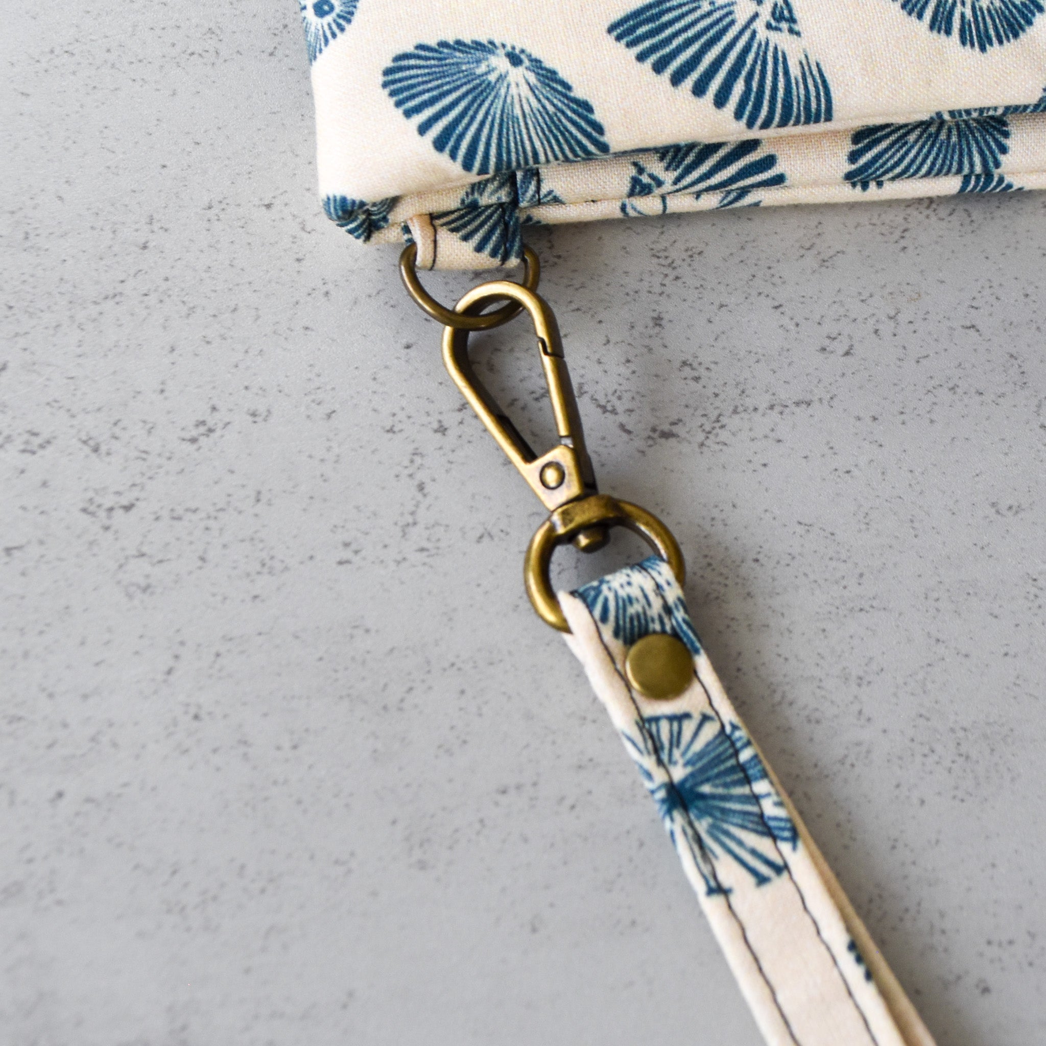 Shore Is Something Kalalau Wristlet Bag
