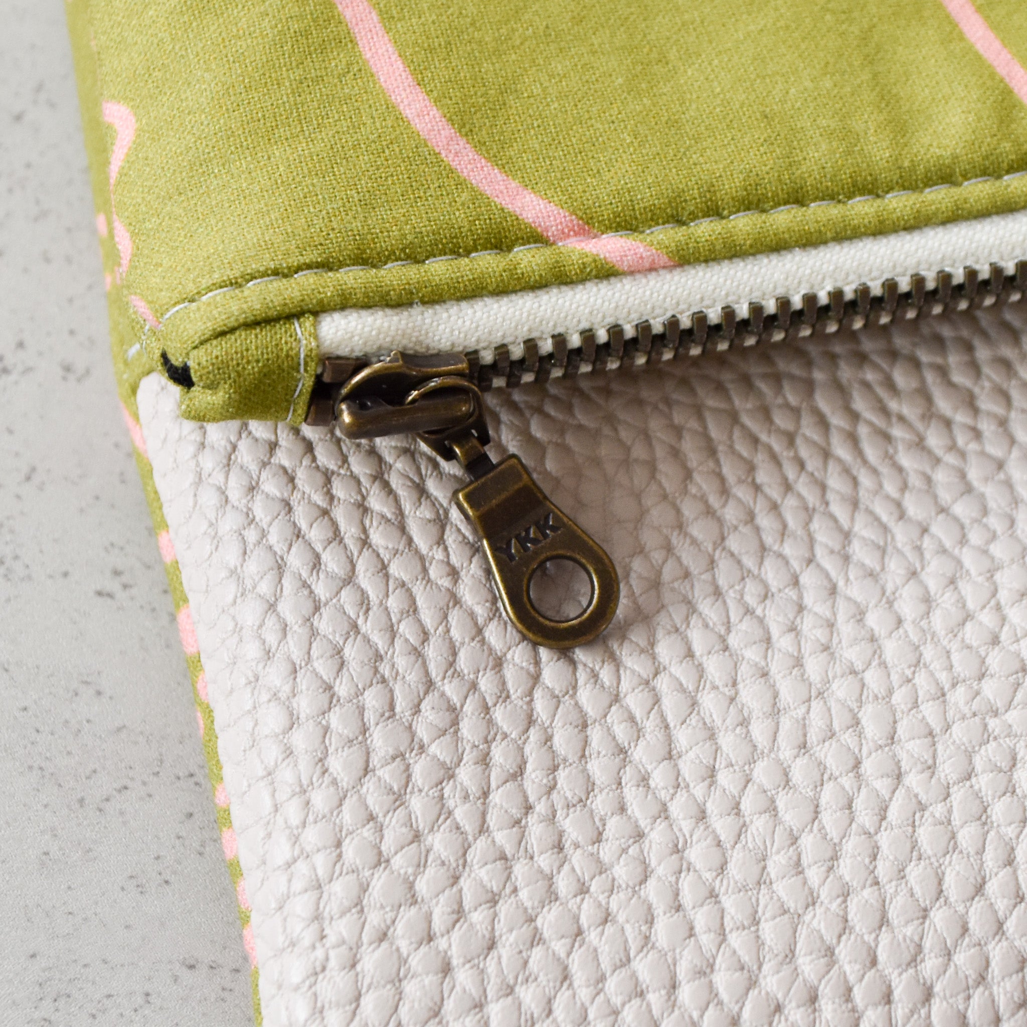 Limelight Kalalau Wristlet Bag