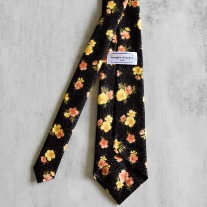 Stay Golden Tie