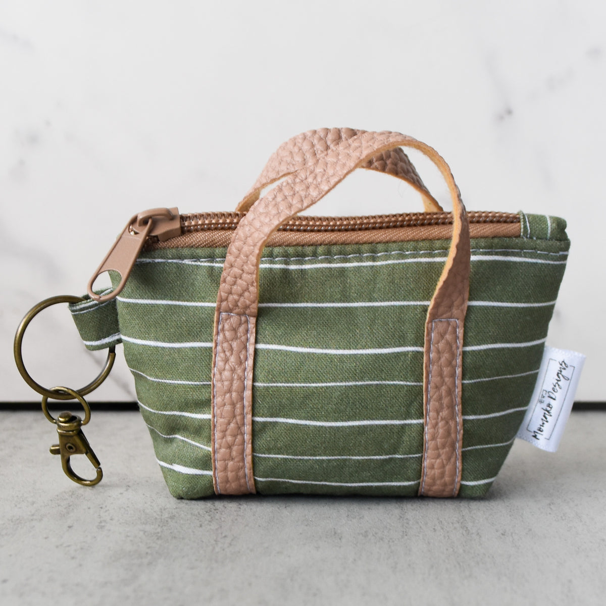 Aloha State Manini Tote Keychain