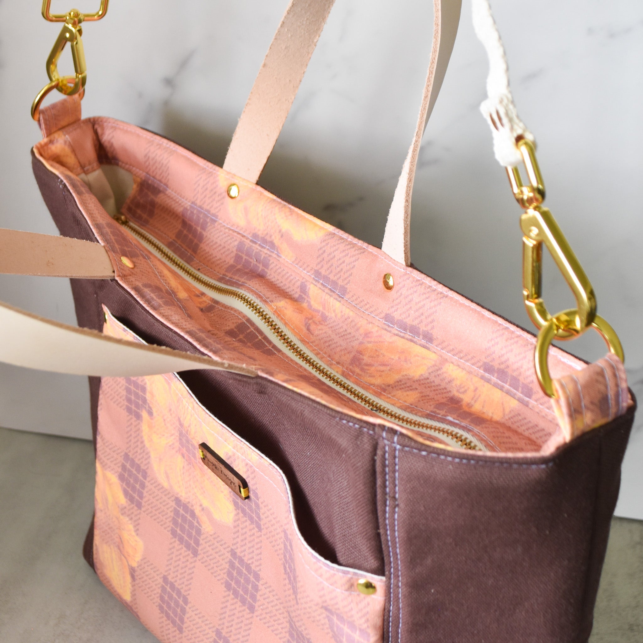 Romantic Kou Lumahai Tote