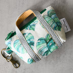 Leaf Me Be Manini Tote Keychain