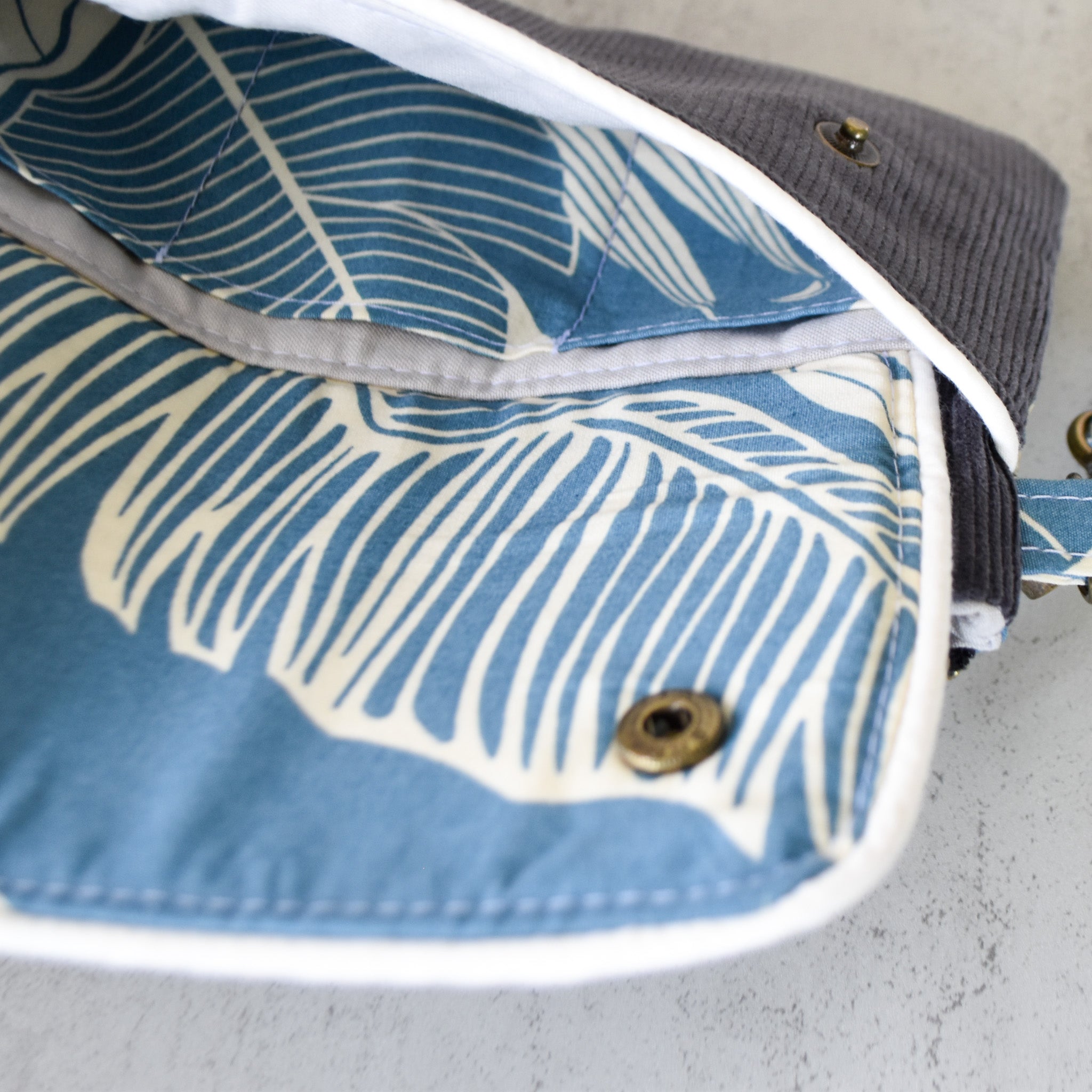 Powdered Palms Kealia Clutch Wallet
