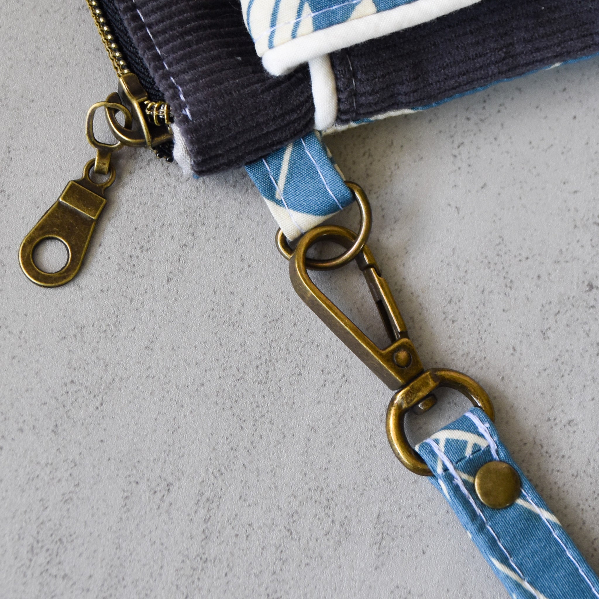 Powdered Palms Kealia Clutch Wallet