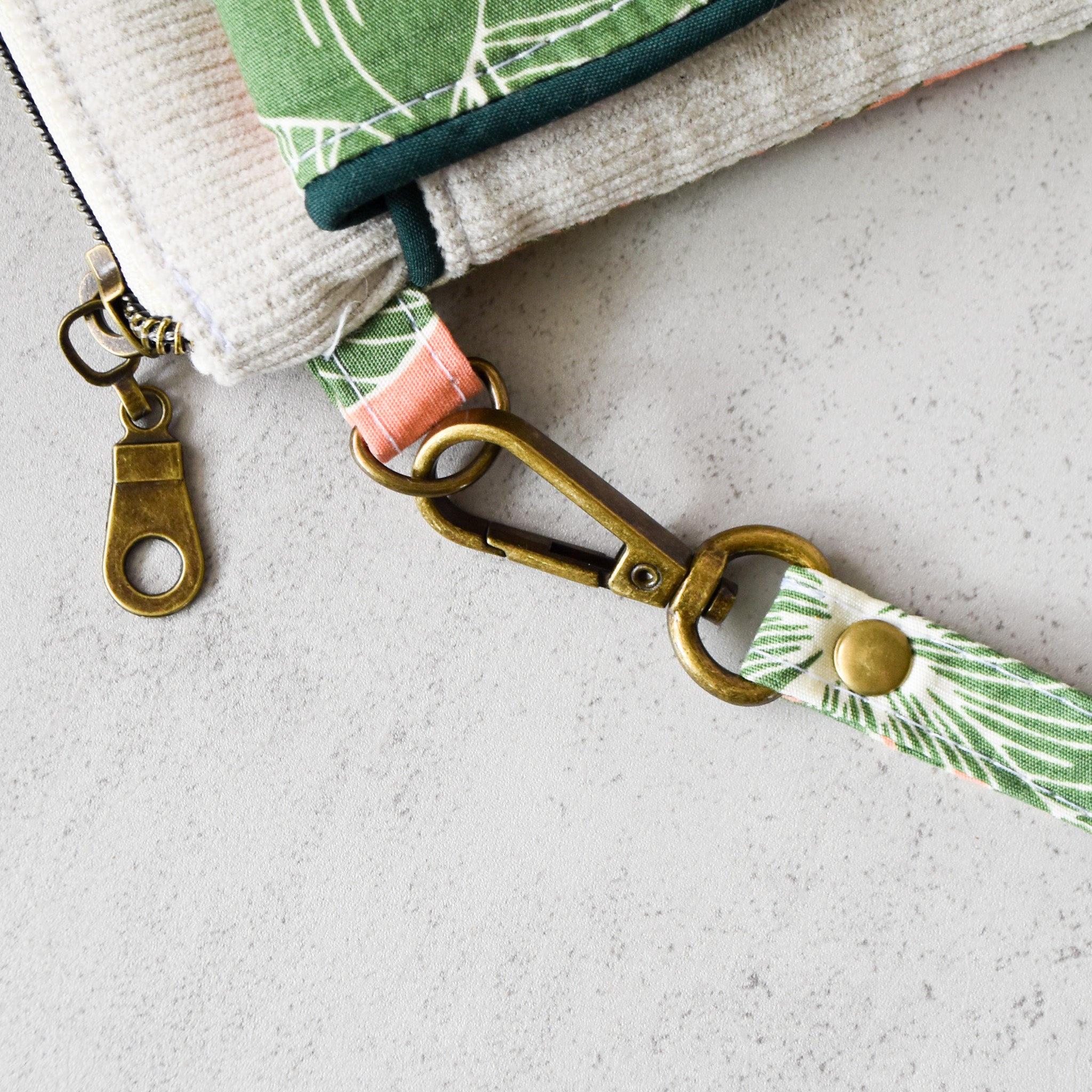 Antique Bloom Kealia Clutch Wallet