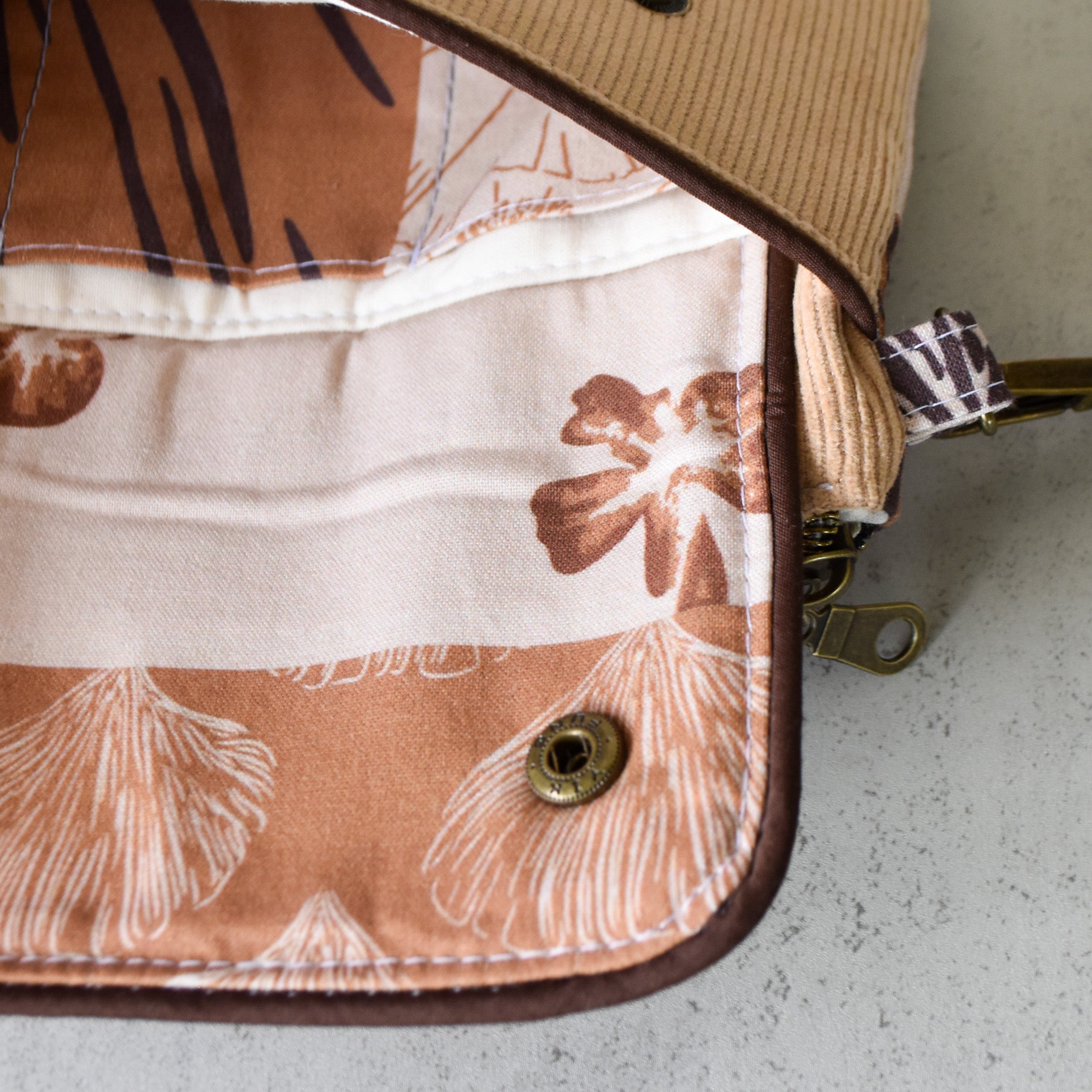 Earthwoven Kealia Clutch Wallet