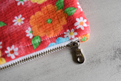 Popping Daisies Wristlet